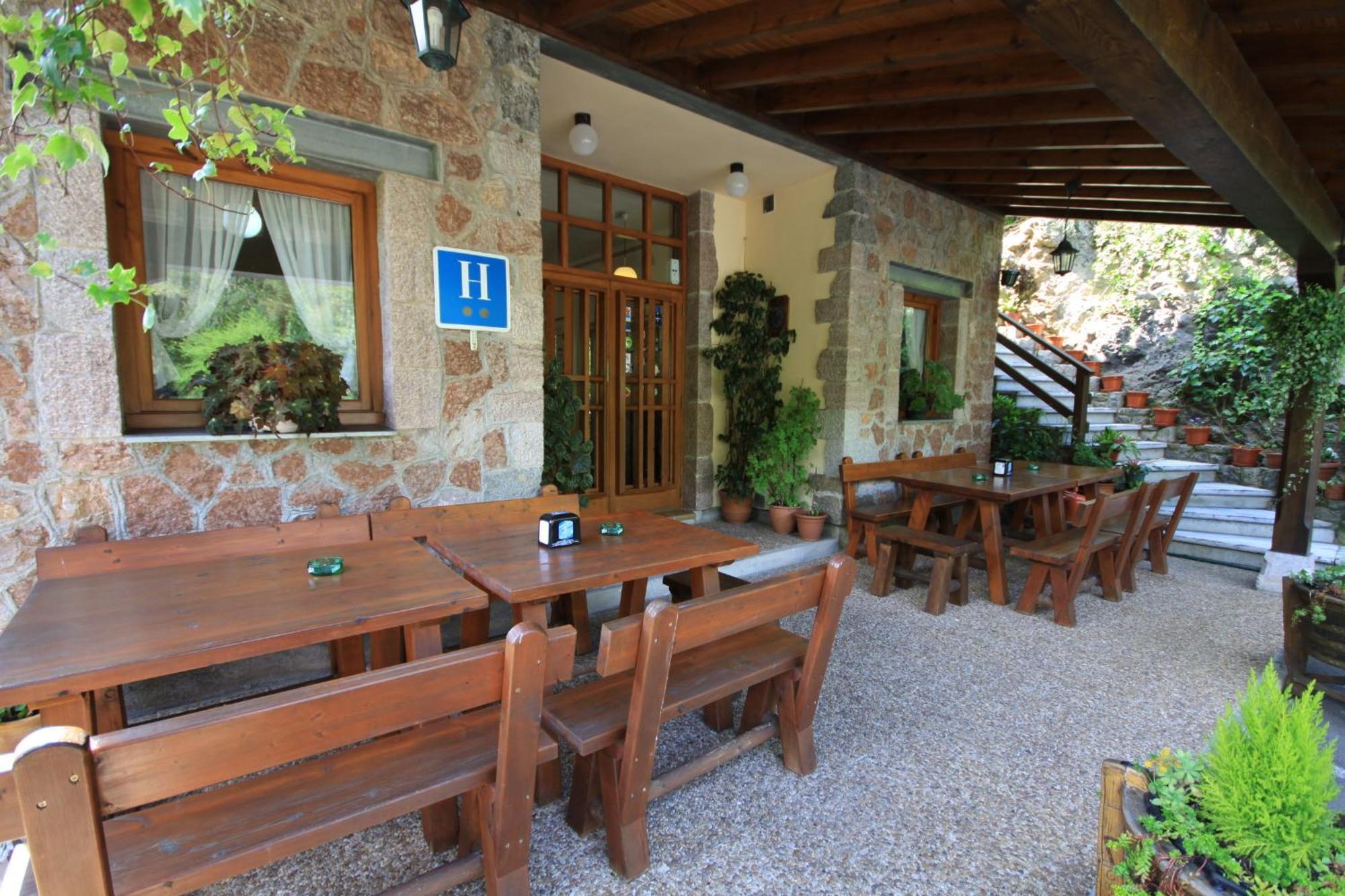 La Salmonera Cangas De Onis Caño Exterior foto